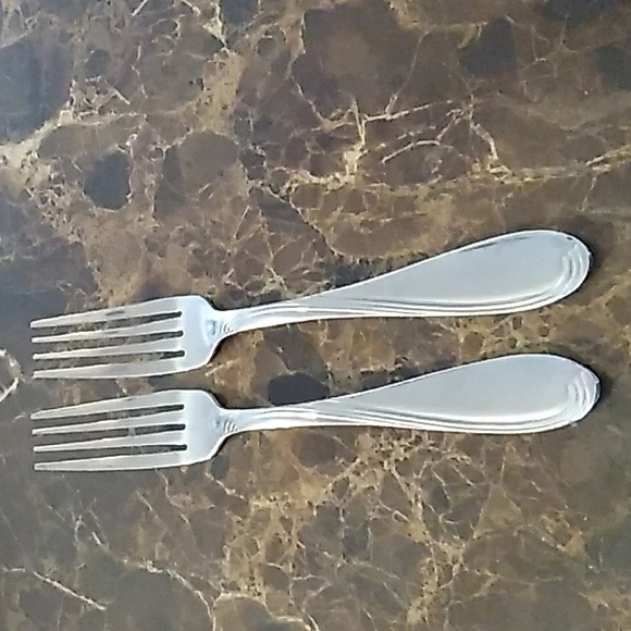 Oneida Camber 2 Dinner Forks Flatware - Picture 2 of 7